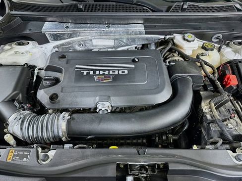 Used 2023 Cadillac XT4 Luxury FWD image 34