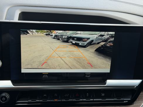 Used 2024 Chevrolet Silverado 1500 LT RWD image 24