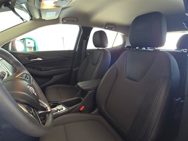 Used 2022 Buick Encore GX Select w/ Advanced Technology Package FWD image 11