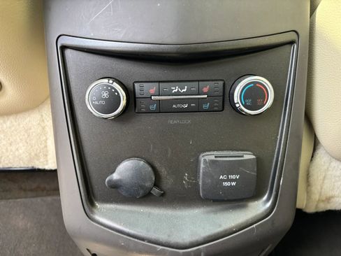 Used 2015 Lincoln MKT AWD w/ Equipment Group 201A image 17