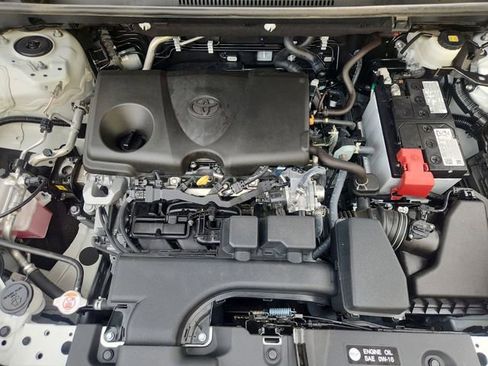 Used 2025 Toyota RAV4 XLE FWD image 28
