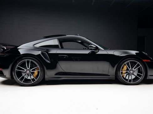 Used 2022 Porsche 911 Turbo S image 36