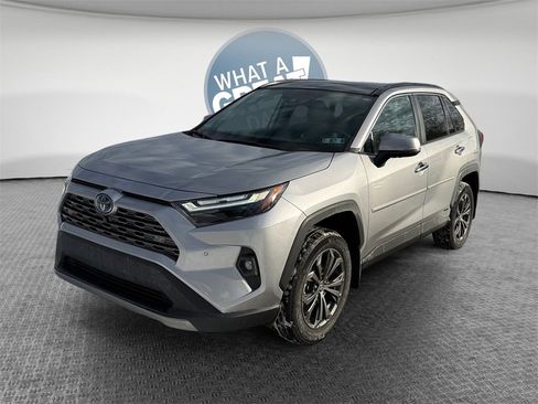 Used 2023 Toyota RAV4 Limited image 8