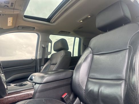 Used 2019 GMC Yukon XL SLT image 39