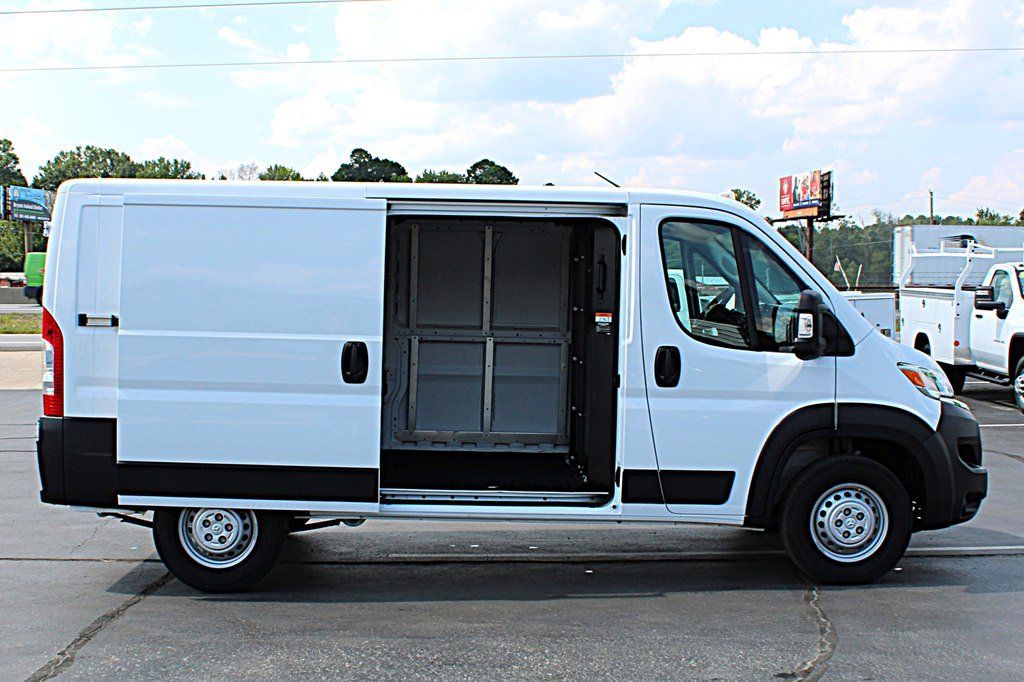 Used 2025 RAM ProMaster 2500 w/ U-Haul Equipment Group FWD image 8