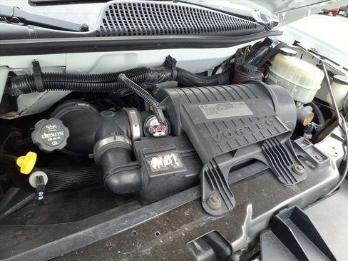 Used 2015 GMC Savana 2500 image 31