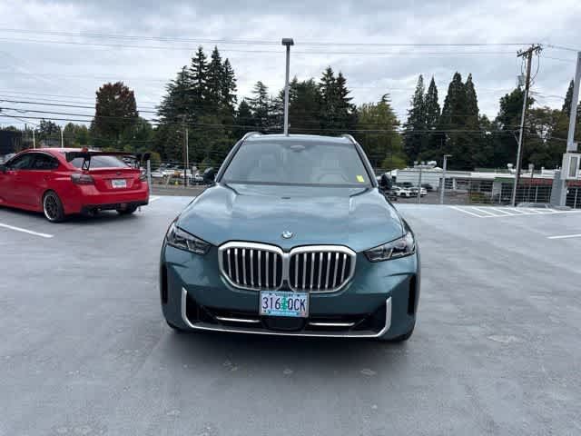 Used 2025 BMW X5 xDrive40i w/ Premium Package AWD/4WD image 2
