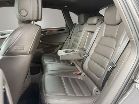 Used 2015 Porsche Macan S AWD/4WD image 37