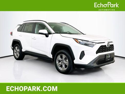 Used 2024 Toyota RAV4 XLE image 1