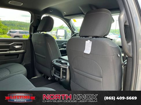 New 2026 RAM 2500 Big Horn AWD/4WD image 24