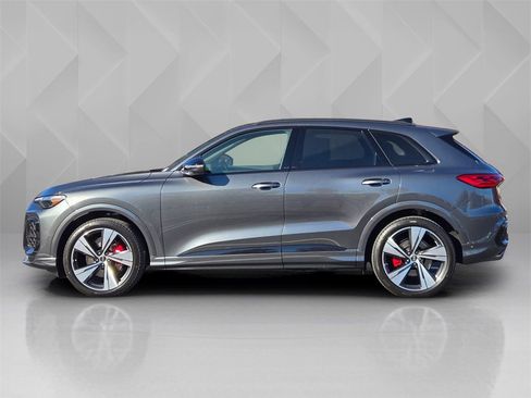 New 2025 Audi SQ5 Premium Plus image 3