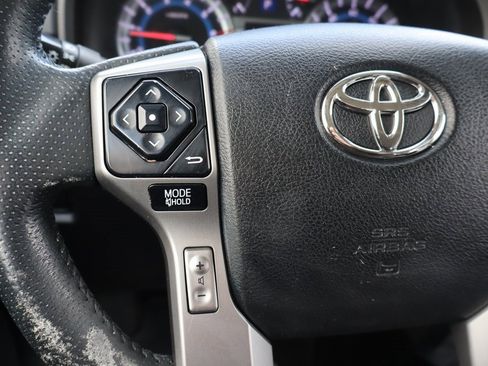 Used 2016 Toyota 4Runner SR5 image 6