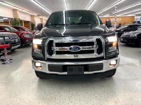 Used 2017 Ford F150 XLT image 2