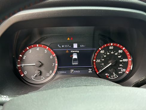 Used 2021 Nissan Titan PRO-4X w/ Pro-4x Convenience Package AWD/4WD image 17