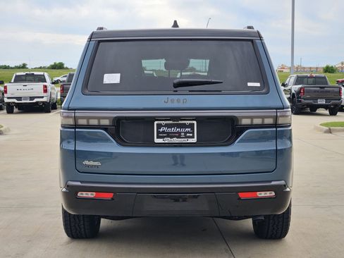 New 2026 Jeep Grand Wagoneer 4WD image 8