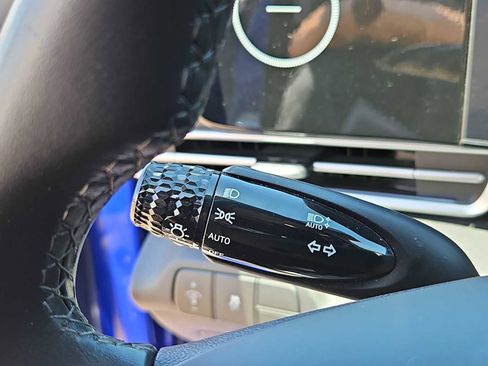 Certified 2025 Hyundai Elantra SEL FWD image 26