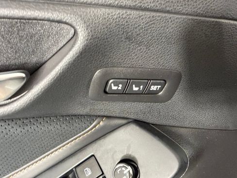 Used 2022 Toyota Avalon Touring w/ Advanced Safety Package FWD image 13