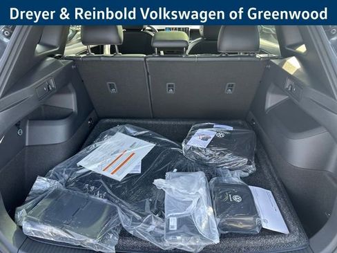 New 2026 Volkswagen Tiguan SE R-Line image 27