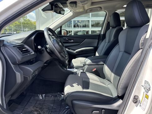 Used 2023 Subaru Ascent Onyx Edition AWD/4WD image 9