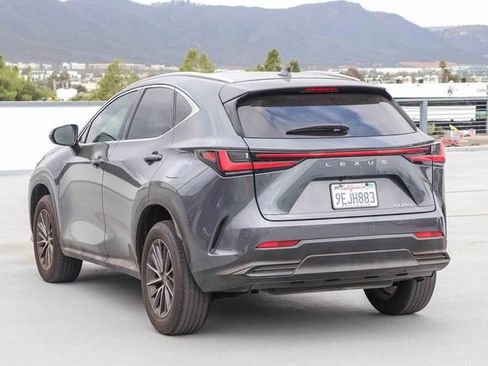 Used 2023 Lexus NX 250 FWD image 4