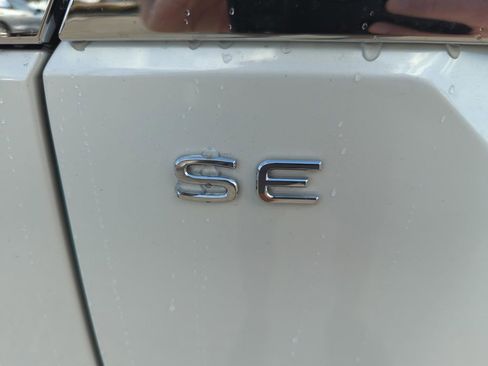 New 2026 Volkswagen Atlas SE image 44