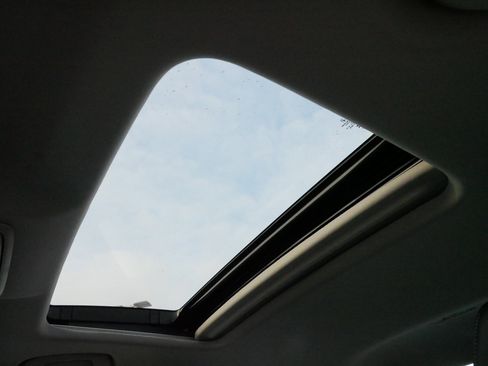 Used 2025 Honda Accord EX-L image 32