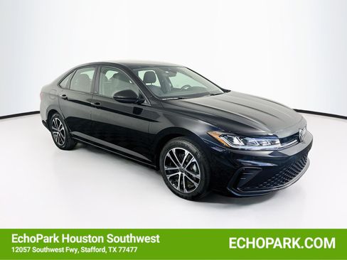 Used 2025 Volkswagen Jetta Sport FWD image 1