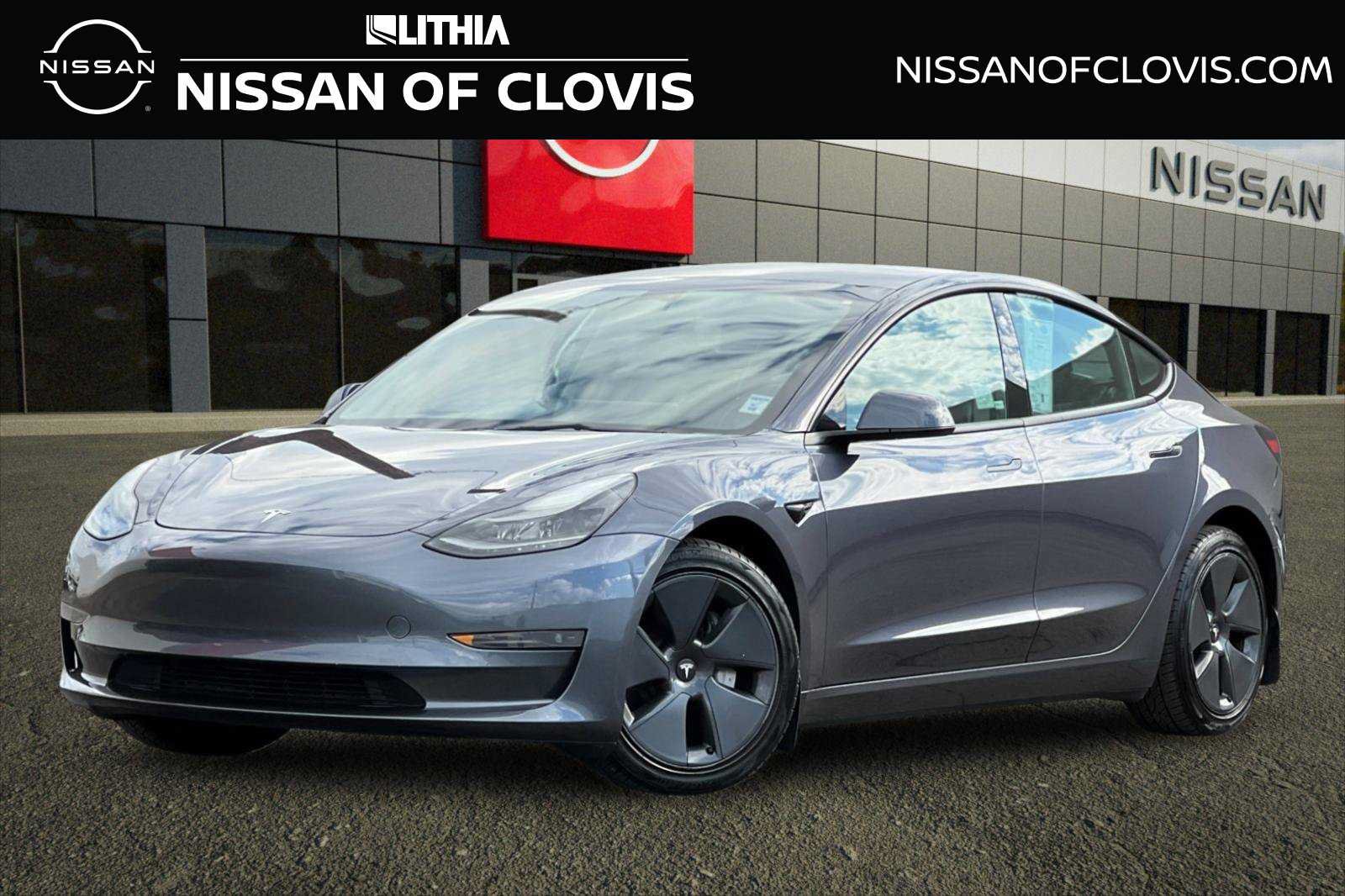 Used 2023 Tesla Model 3 Standard Range RWD image 1