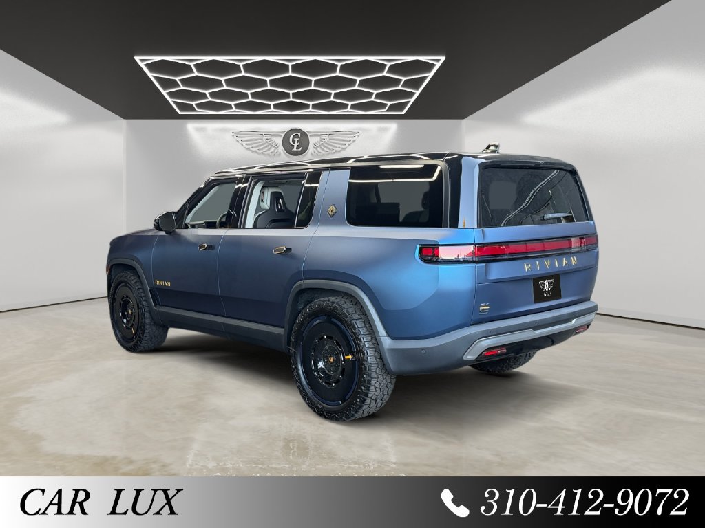 Used 2025 Rivian R1S Adventure Dual AWD/4WD image 3
