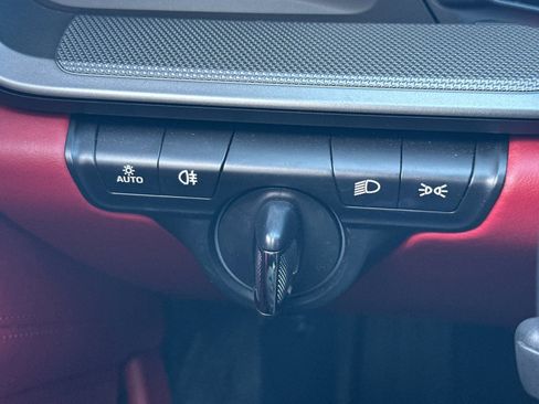 Used 2024 Porsche 911 Carrera w/ Premium Package image 27