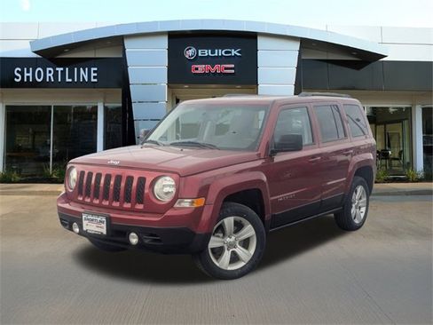 Used 2016 Jeep Patriot Latitude image 5