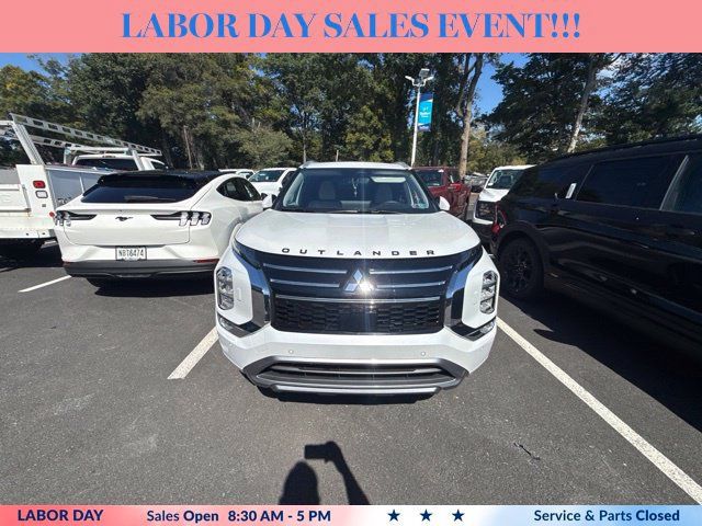Used 2026 Mitsubishi Outlander SEL AWD/4WD image 1