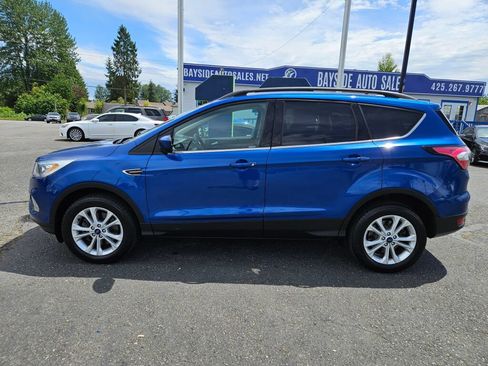 Used 2018 Ford Escape SEL AWD/4WD image 2