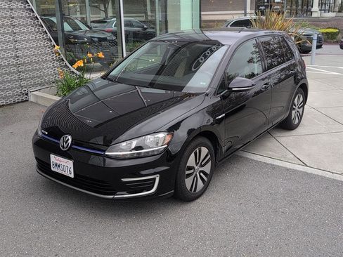 Used 2019 Volkswagen e-Golf SE w/ Driver Assistance Package image 1