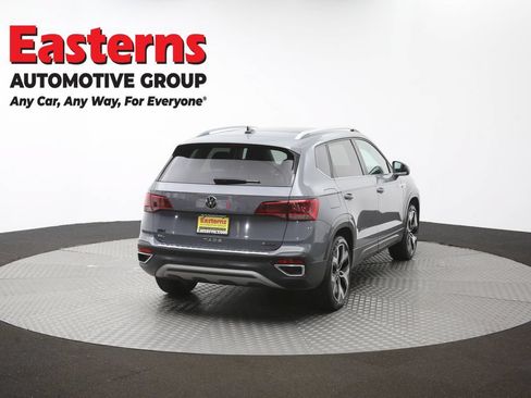Used 2023 Volkswagen Taos SEL AWD/4WD image 39