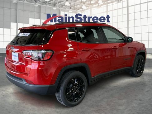 New 2026 Jeep Compass Latitude AWD/4WD image 5