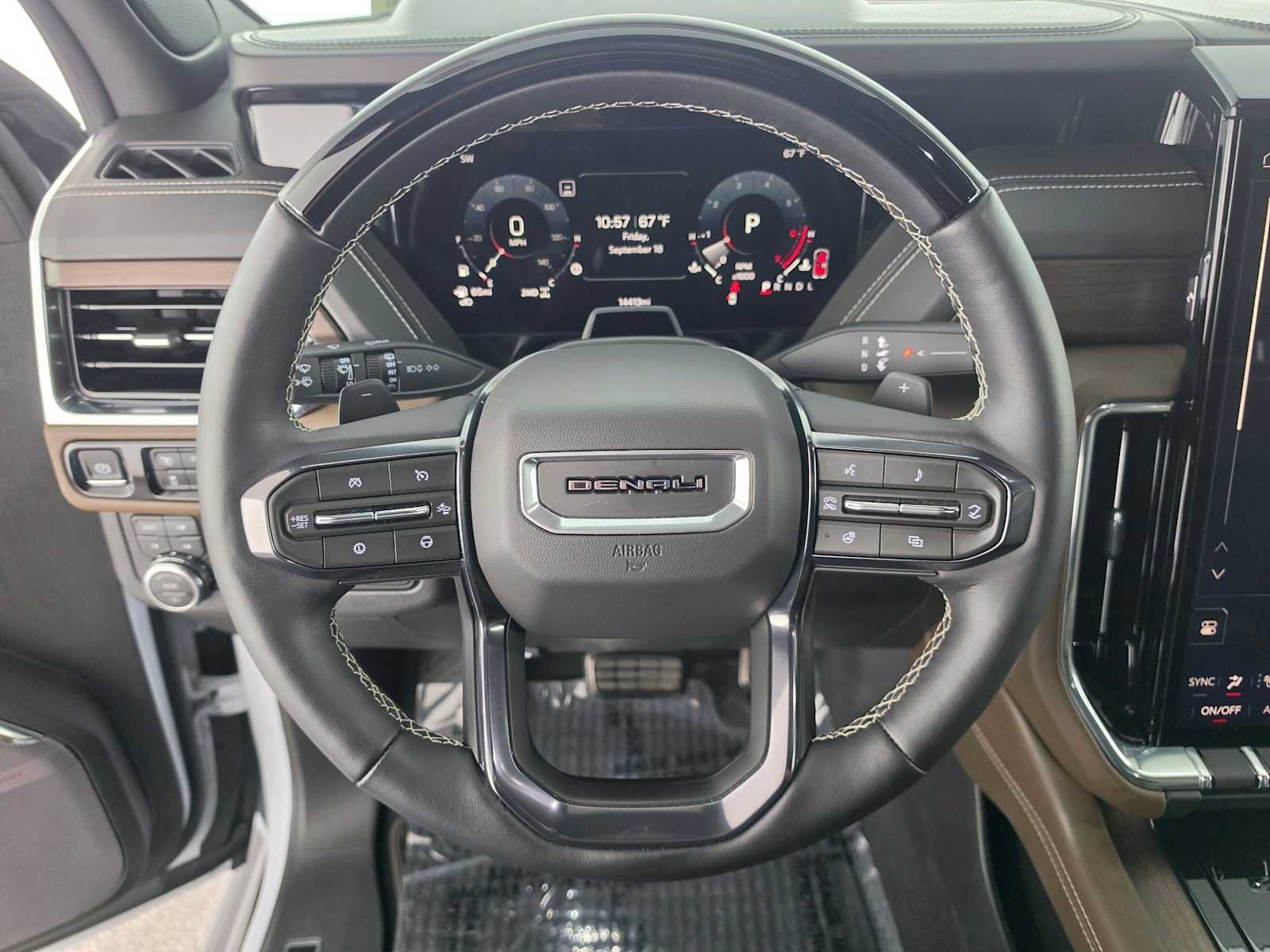 Used 2026 GMC Yukon Denali Ultimate AWD/4WD image 24