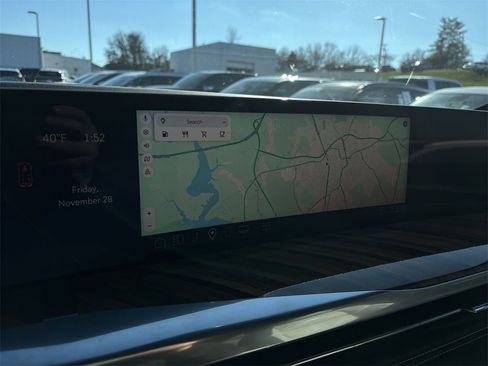 Used 2025 Cadillac Escalade Premium Luxury Platinum image 24