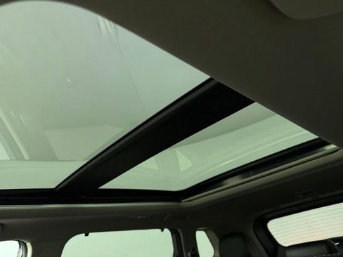 Used 2021 Nissan Rogue SL image 28