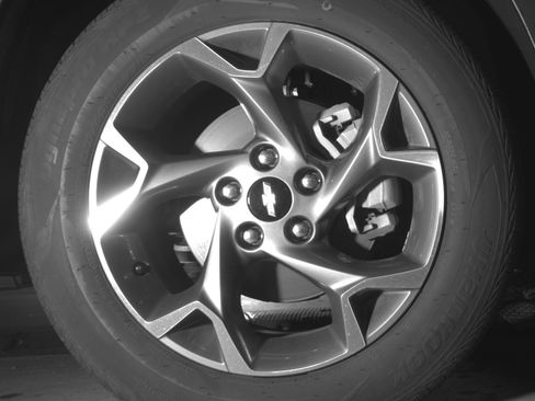 Used 2025 Chevrolet Trax LT FWD image 13