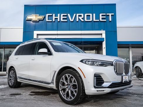 Used 2022 BMW X7 xDrive40i w/ Premium Package image 1