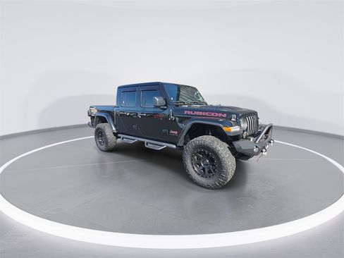 Used 2020 Jeep Gladiator Rubicon image 2