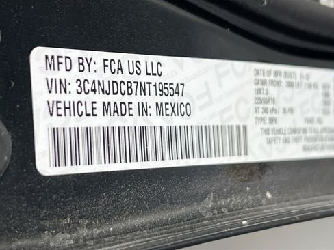 Used 2022 Jeep Compass Limited AWD/4WD image 29