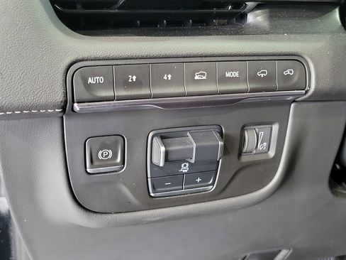 Used 2022 Cadillac Escalade ESV Premium Luxury w/ Performance Package image 22