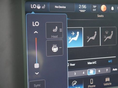 Used 2022 RAM 1500 Big Horn image 4