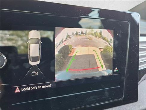 Used 2025 Volkswagen Jetta Sport FWD image 11