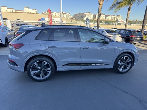 Used 2024 Audi Q4 e-tron Premium Plus w/ Premium Plus image 11