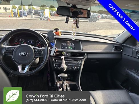 Used 2018 Kia Optima EX w/ Premium Package FWD image 10
