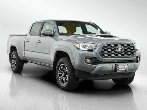 Used 2020 Toyota Tacoma TRD Sport AWD/4WD image 7