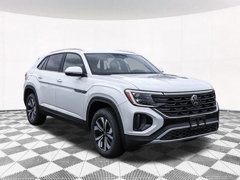 New 2026 Volkswagen Atlas Cross Sport SE image 16